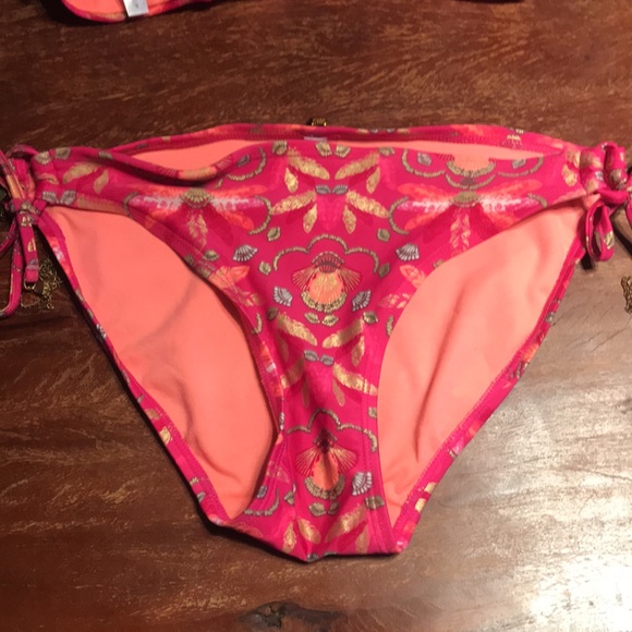 La Vie En Rose Two Piece - Picture 10 of 17